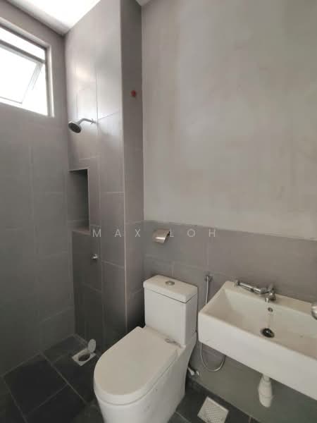 2-storey Terraced House for Sale in Kangkar Pulai (Skudai) - Max Loh - Bathroom - PropertyGuru.com.my
