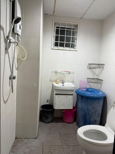 Condominium for Rent at Ampang Damai Condominium - Ava Lau - Bathroom - PropertyGuru.com.my