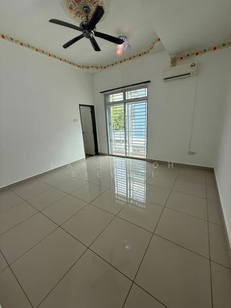 Semi-Detached House for Sale in Taman Mutiara Rini (Skudai) - Mandy Goh Siew Li - Interior - PropertyGuru.com.my