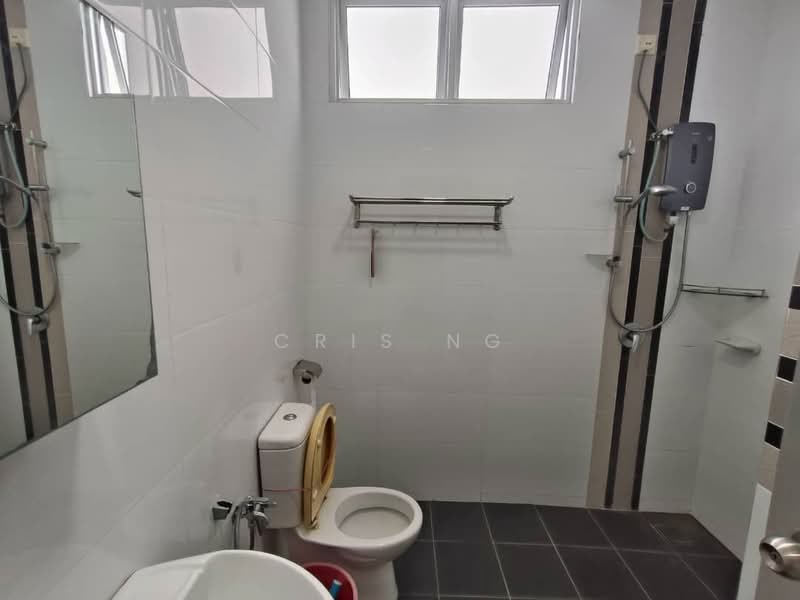 Kondominium untuk Dijual di Meridien Residence - Cris Ng - Bathroom - PropertyGuru.com.my