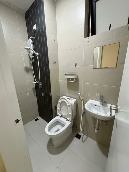 Service Residence for Sale at H2O Residences - Serena Tan - Bathroom - PropertyGuru.com.my
