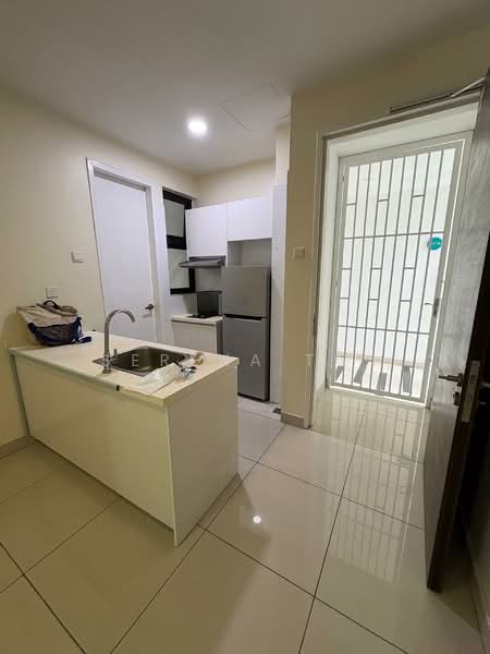 Service Residence for Sale at H2O Residences - Serena Tan - Kitchen - PropertyGuru.com.my
