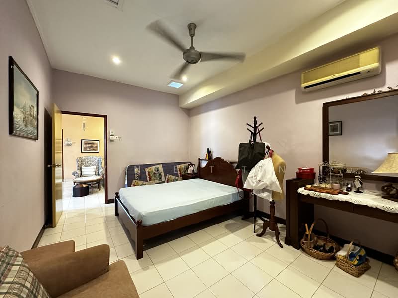 2-storey Terraced House for Sale in Taman Desa Wangsa (Cheras) - Vincent Tan - Bedroom - PropertyGuru.com.my