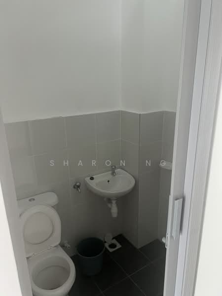 2-storey Terraced House for Sale in Taman Pulai Mutiara (Iskandar Puteri (Nusajaya)) - Sharon Ng - Bathroom - PropertyGuru.com.my