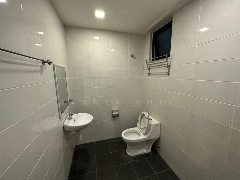 Servis Apartment untuk Dijual di Service Residence @ Landmark Residence 2 - Jayden Chik - Bathroom - PropertyGuru.com.my
