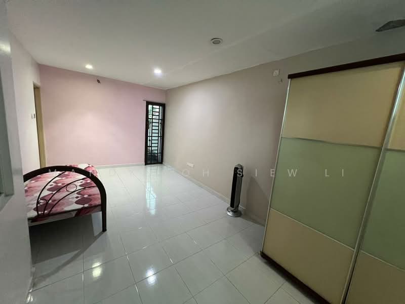 Rumah Teres 2.5 Tingkat untuk Disewa di Taman Skudai Baru (Skudai) - Mandy Goh Siew Li - Bedroom - PropertyGuru.com.my
