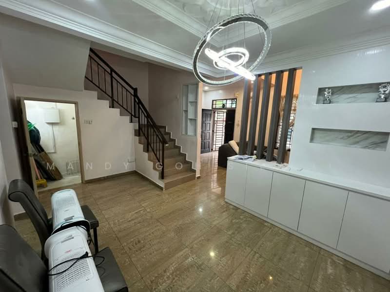 Rumah Teres 2.5 Tingkat untuk Disewa di Taman Skudai Baru (Skudai) - Mandy Goh Siew Li - Living Room - PropertyGuru.com.my