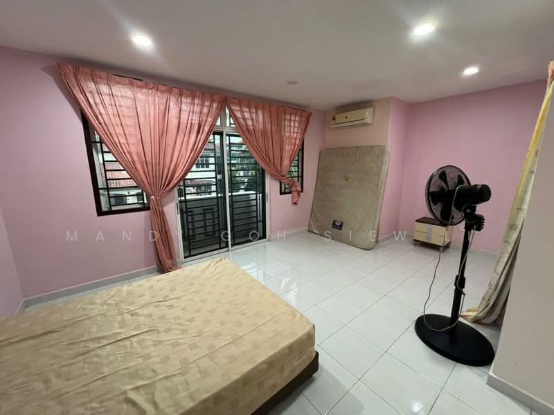 Rumah Teres 2.5 Tingkat untuk Disewa di Taman Skudai Baru (Skudai) - Mandy Goh Siew Li - Bedroom - PropertyGuru.com.my
