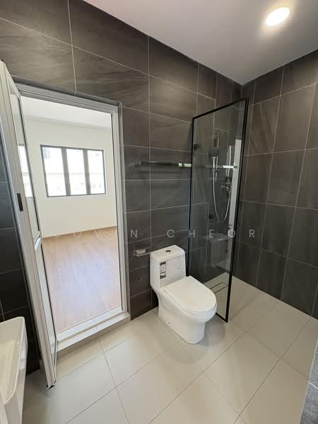 Rumah Teres 2 Tingkat untuk Dijual di Taman Desa (Kuala Lumpur) - Jovin Cheor - Bathroom - PropertyGuru.com.my