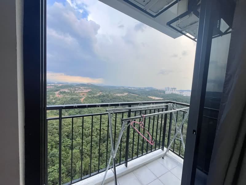 Servis Apartment untuk Disewa di Residensi Emas - Jaynee Chin - Balcony - PropertyGuru.com.my