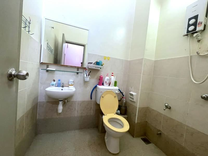 2-storey Terraced House for Sale in Bukit Indah (Iskandar Puteri (Nusajaya)) - Karl Lim - Bathroom - PropertyGuru.com.my