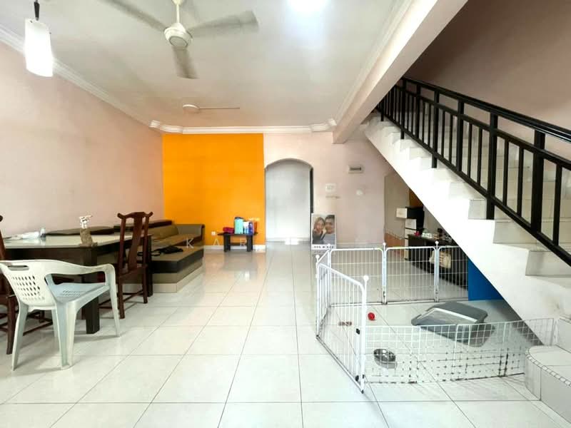2-storey Terraced House for Sale in Bukit Indah (Iskandar Puteri (Nusajaya)) - Karl Lim - Living Room - PropertyGuru.com.my