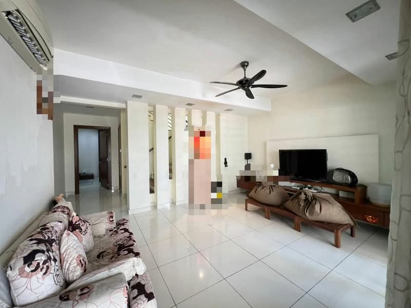 Rumah Banglo untuk Dijual di Kepong (Kuala Lumpur) - Kiing TW - Living Room - PropertyGuru.com.my