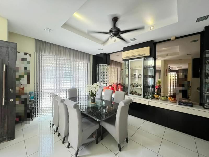 Rumah Banglo untuk Dijual di Kepong (Kuala Lumpur) - Kiing TW - Dining Room - PropertyGuru.com.my