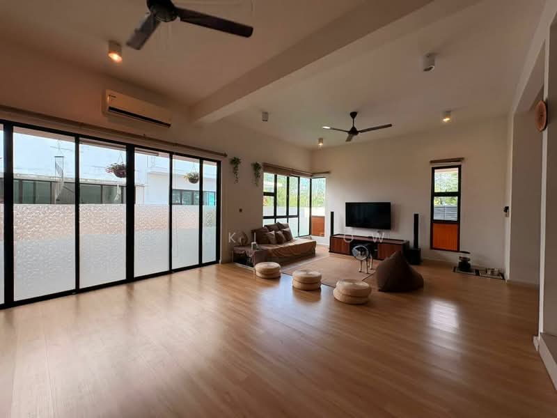 Cluster House for Sale in Horizon Hills (Iskandar Puteri (Nusajaya)) - Kinki Teow - Living Room - PropertyGuru.com.my