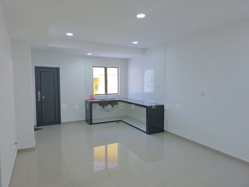 2-storey Terraced House for Sale in Taman Sri Putri (Kulai) - Wallace Ang - Kitchen - PropertyGuru.com.my
