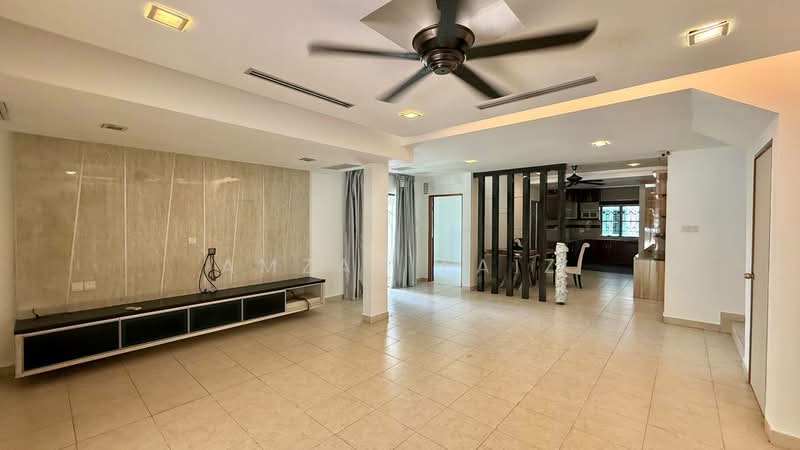 2-storey Terraced House for Sale in Taman Putra Prima (Puchong) - Amzar Faiz - Living Room - PropertyGuru.com.my