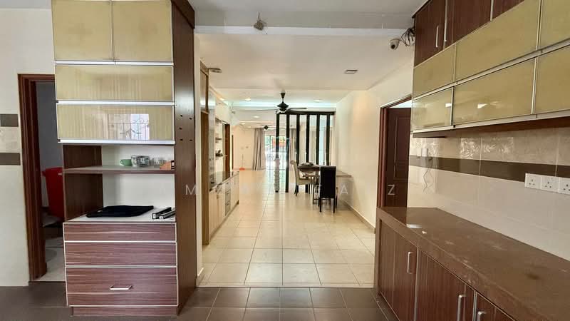 2-storey Terraced House for Sale in Taman Putra Prima (Puchong) - Amzar Faiz - Kitchen - PropertyGuru.com.my
