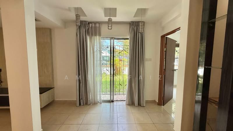 2-storey Terraced House for Sale in Taman Putra Prima (Puchong) - Amzar Faiz - Living Room - PropertyGuru.com.my