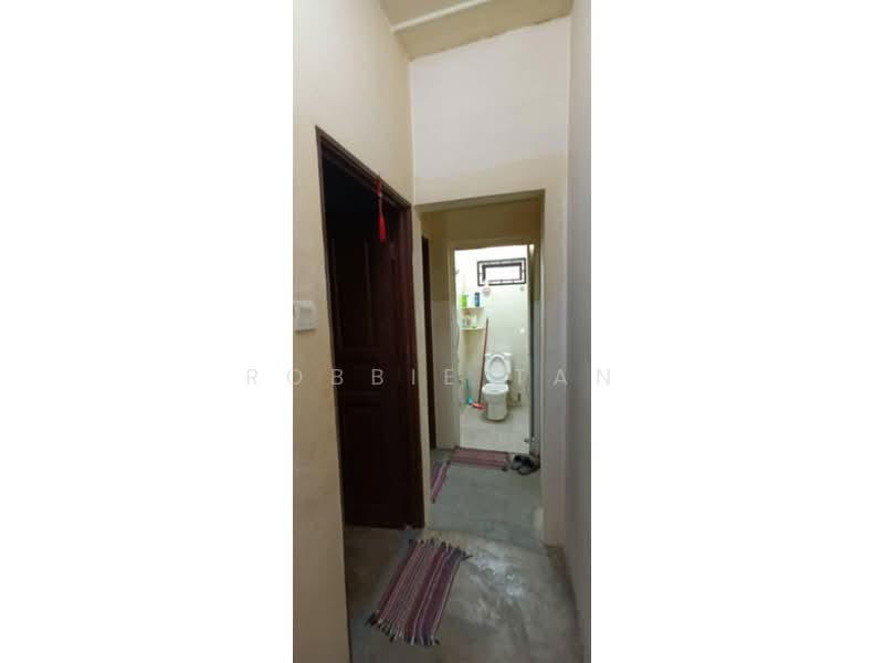 2-storey Terraced House for Rent in Permas Jaya (Johor) - Robbie Tan - Corridor - PropertyGuru.com.my
