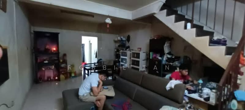 2-storey Terraced House for Rent in Permas Jaya (Johor) - Robbie Tan - Living Room - PropertyGuru.com.my