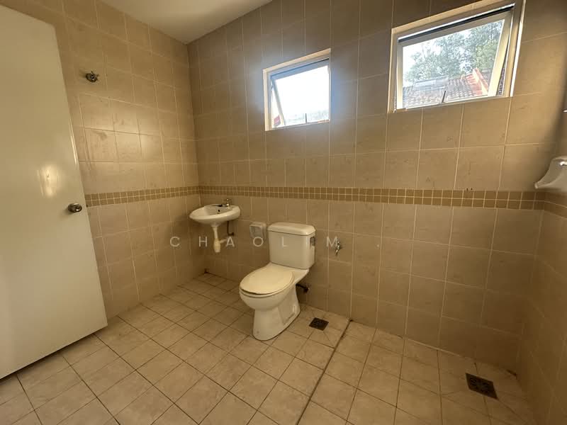 2-storey Terraced House for Sale in Batu 9 (Cheras) - ChaoLim . - Bathroom - PropertyGuru.com.my