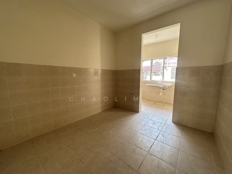 2-storey Terraced House for Sale in Batu 9 (Cheras) - ChaoLim . - Kitchen - PropertyGuru.com.my