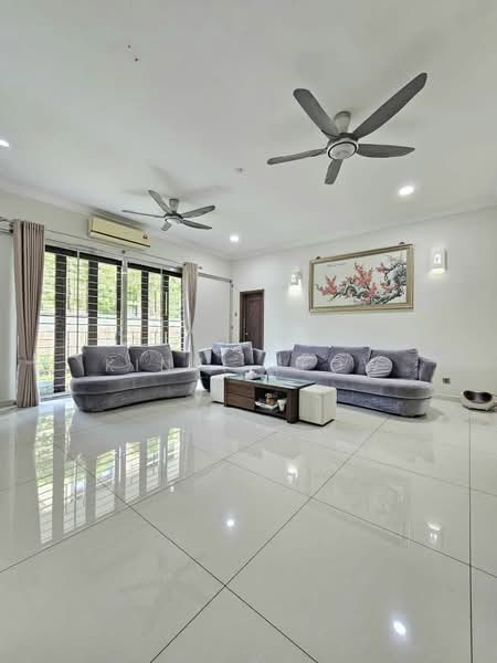 Rumah Banglo untuk Dijual di East Ledang (Iskandar Puteri (Nusajaya)) - Kinki Teow - Living Room - PropertyGuru.com.my