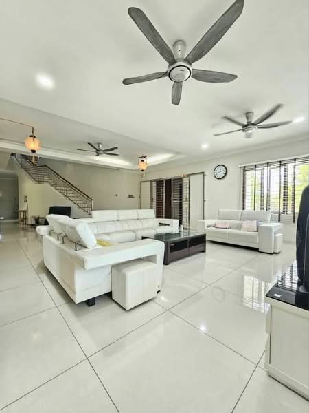 Rumah Banglo untuk Dijual di East Ledang (Iskandar Puteri (Nusajaya)) - Kinki Teow - Living Room - PropertyGuru.com.my