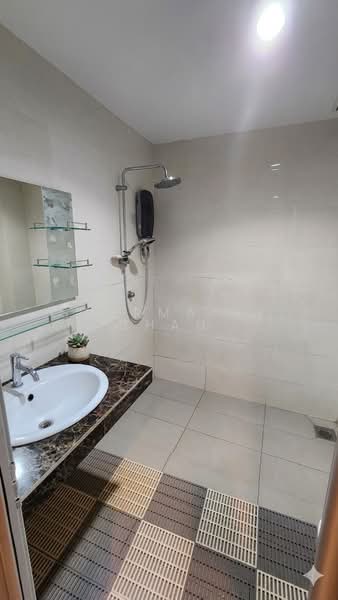 2-storey Terraced House for Sale in Taman Damai Utama (Bandar Kinrara) - Shermaine Chan - Bathroom - PropertyGuru.com.my