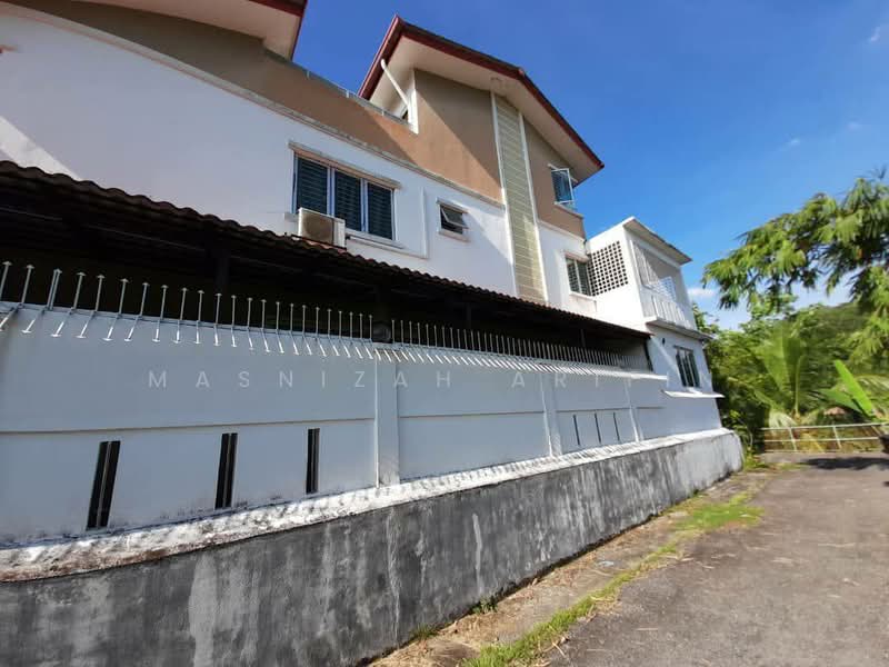 Rumah Teres 2.5 Tingkat untuk Dijual di Batu Caves (Selangor) - Masnizah Arifin - Exterior - PropertyGuru.com.my