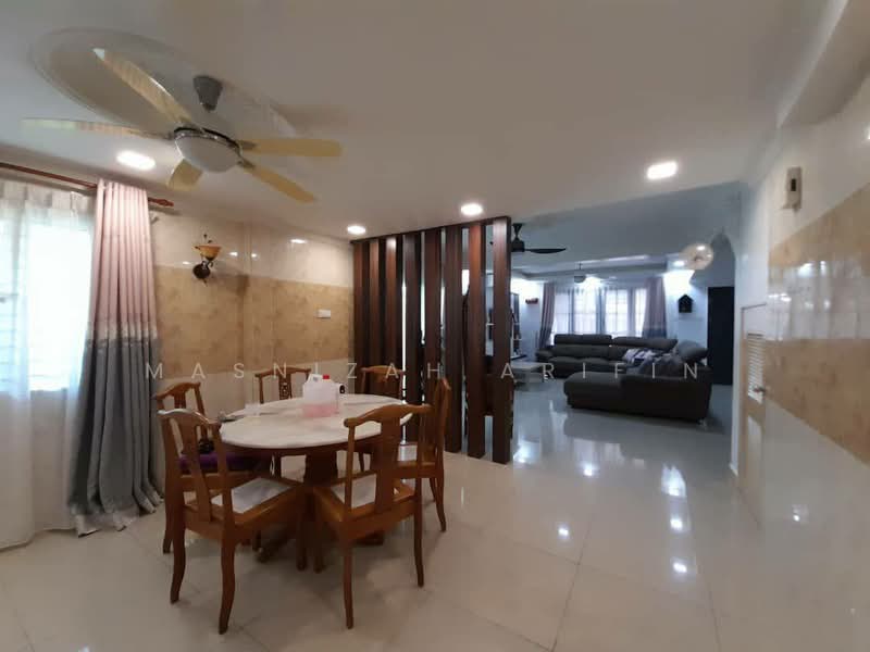 Rumah Teres 2.5 Tingkat untuk Dijual di Batu Caves (Selangor) - Masnizah Arifin - Dining Room - PropertyGuru.com.my