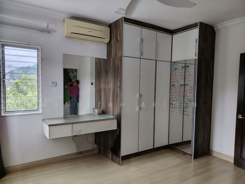 Rumah Teres 2.5 Tingkat untuk Dijual di Batu Caves (Selangor) - Masnizah Arifin - Bedroom - PropertyGuru.com.my