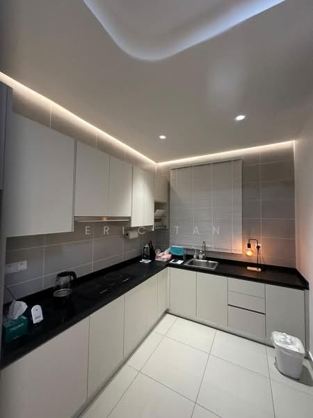 Servis Apartment untuk Dijual di Twin Tower Residence - Eric Tan - Kitchen - PropertyGuru.com.my