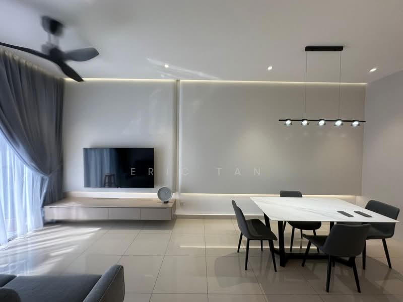 Servis Apartment untuk Dijual di Twin Tower Residence - Eric Tan - Living Room - PropertyGuru.com.my