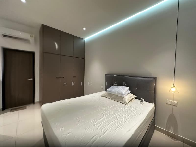 Servis Apartment untuk Dijual di Twin Tower Residence - Eric Tan - Bedroom - PropertyGuru.com.my