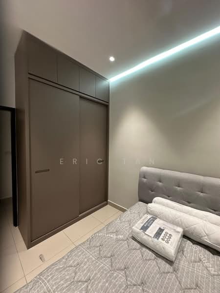 Servis Apartment untuk Dijual di Twin Tower Residence - Eric Tan - Bedroom - PropertyGuru.com.my