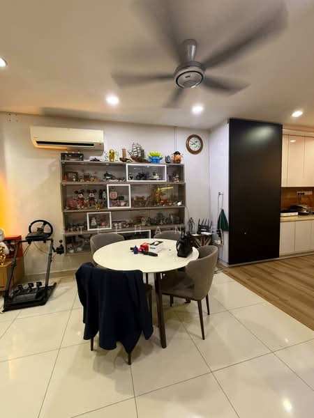 2-storey Terraced House for Sale in Gombak (Selangor) - Stephanie . - Dining Room - PropertyGuru.com.my