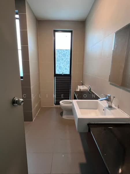 Cluster House for Rent in Bandar Putra (Kulai) - Celine Yong - Bathroom - PropertyGuru.com.my