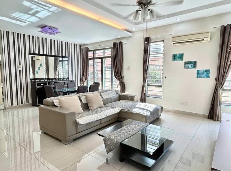 Rumah Kluster untuk Disewa di Bandar Putra (Kulai) - Celine Yong - Living Room - PropertyGuru.com.my