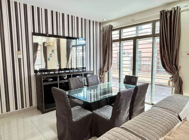 Rumah Kluster untuk Disewa di Bandar Putra (Kulai) - Celine Yong - Dining Room - PropertyGuru.com.my