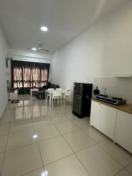 Kondominium untuk Dijual di Tropicana Bay Residences - Jeff Koay - Living Room - PropertyGuru.com.my