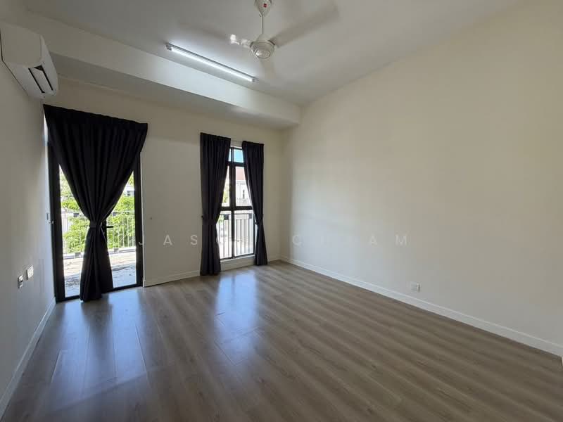 Rumah Teres untuk Disewa di Dengkil (Selangor) - Jason Chiam - Balcony - PropertyGuru.com.my