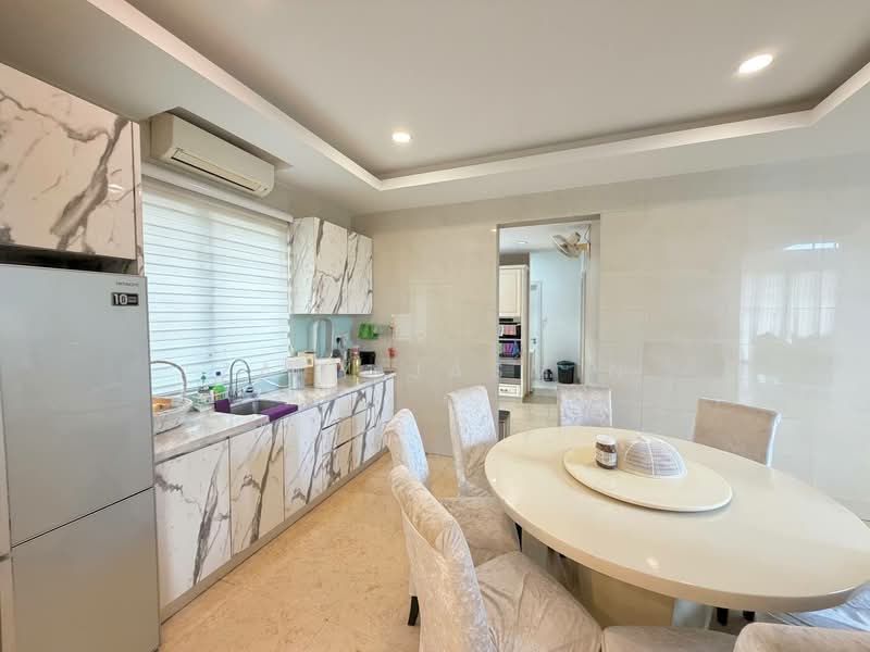 Bungalow for Sale in Subang Bestari (Shah Alam) - Zaty Jasmin - Kitchen - PropertyGuru.com.my