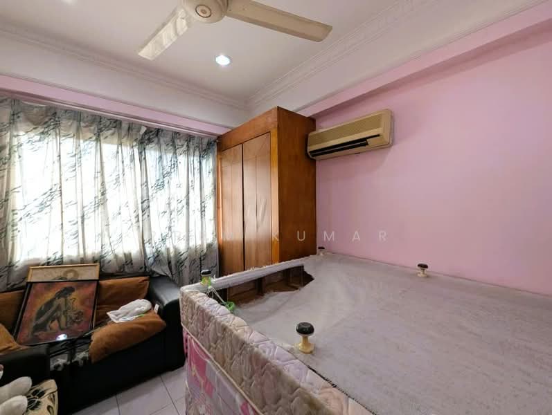 Kondominium untuk Dijual di Bukit Awansari (OG Court) - Prem Kumar - Bedroom - PropertyGuru.com.my