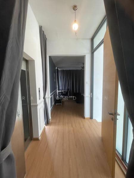 Rumah Teres 4-Tingkat untuk Disewa di Damansara Perdana (Selangor) - Raymond Tan - Corridor - PropertyGuru.com.my