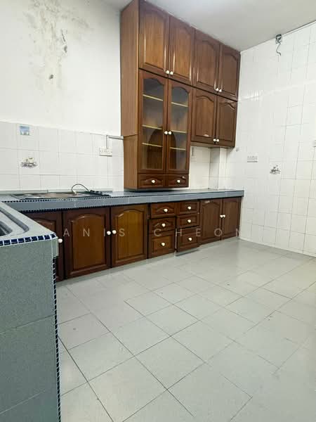 Terraced House for Sale in Taman Wangsa Permai (Kepong) - Yanis Cheong - Kitchen - PropertyGuru.com.my