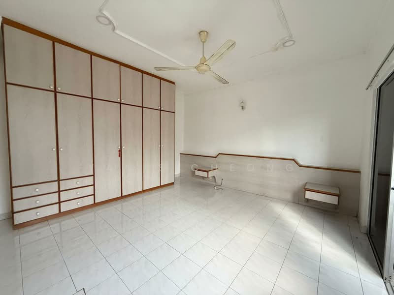 Terraced House for Sale in Taman Wangsa Permai (Kepong) - Yanis Cheong - Bedroom - PropertyGuru.com.my