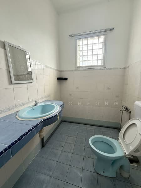Terraced House for Sale in Taman Wangsa Permai (Kepong) - Yanis Cheong - Bathroom - PropertyGuru.com.my