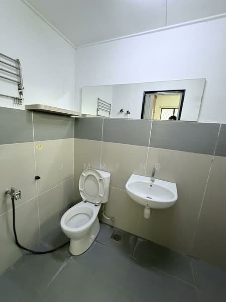 Rumah Teres 2 Tingkat untuk Dijual di Taman Seri Bahagia (Cheras) - Jimmy Ng - Bathroom - PropertyGuru.com.my